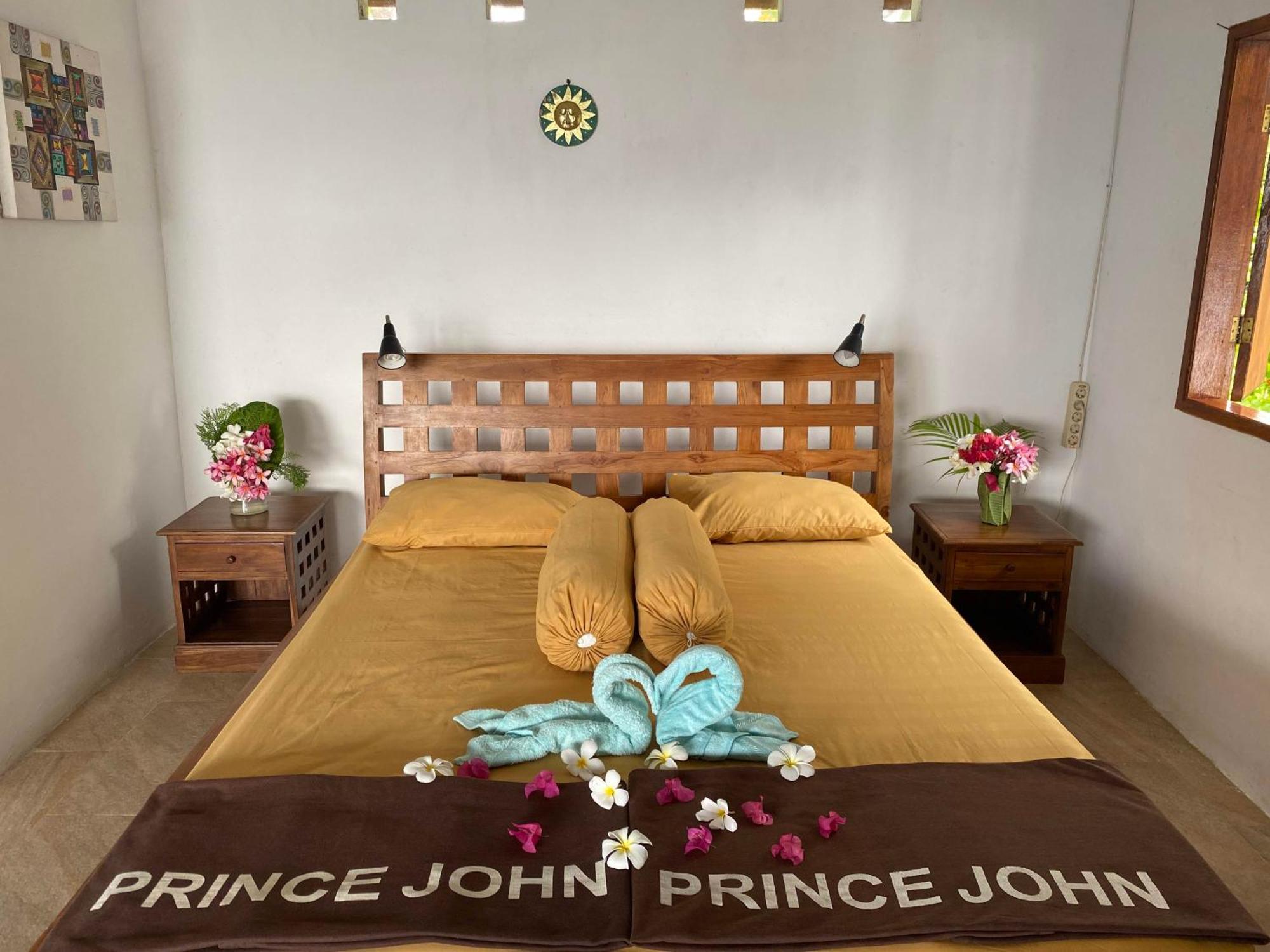 Prince John Dive Resort Donggala ภายนอก รูปภาพ
